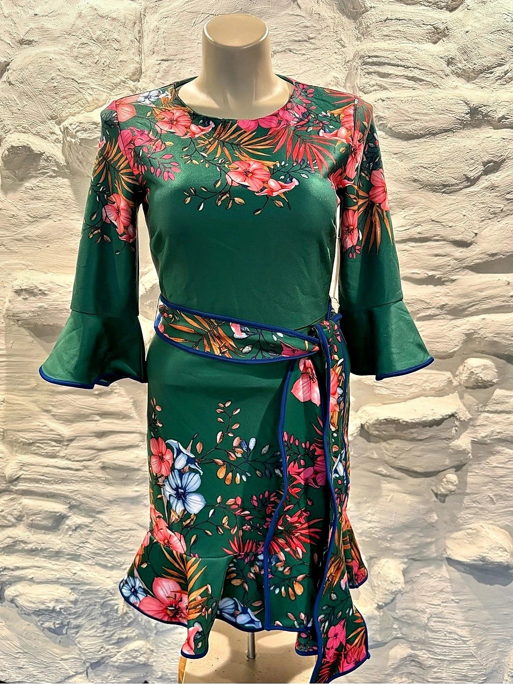 NWT NY&C Green Floral Ruffle Hem Tie Waist Dress Bell Sleeve Size Large